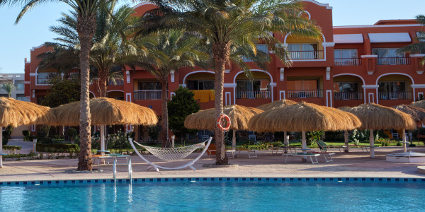 Proyectos Construcción de Piscinas Sant Mateu · Piscinas para Comunidades Vecinos / Propietarios